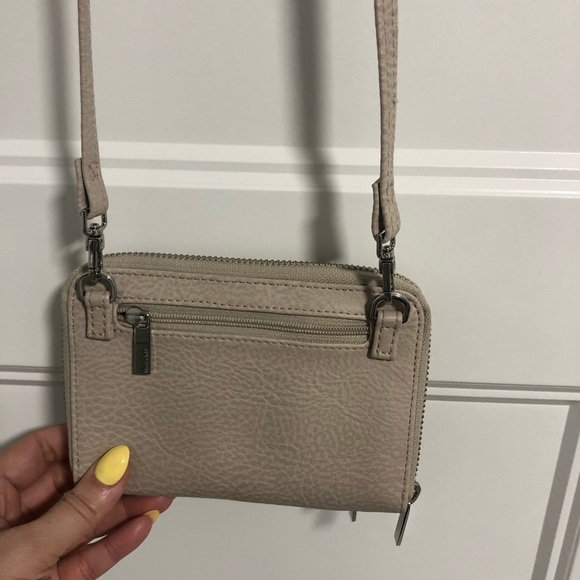 Purse - Picture 3 of 5